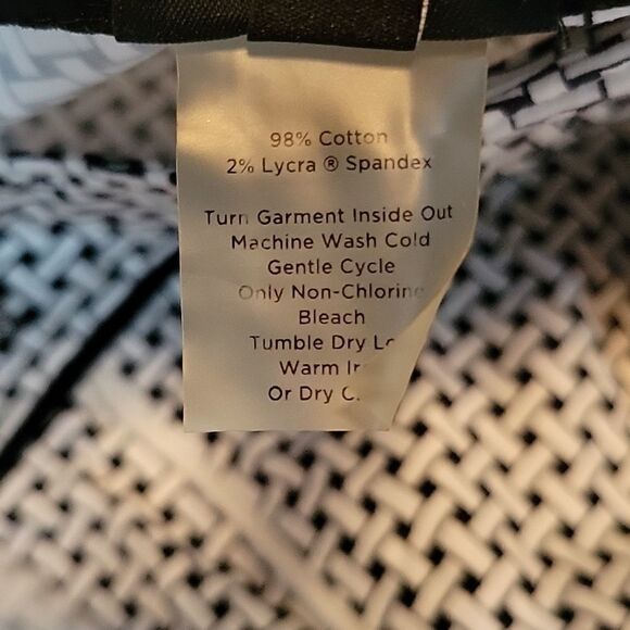 Talbots Black and White Stretch Crop Pants Size 6 Mint Condition - Picture 11 of 11